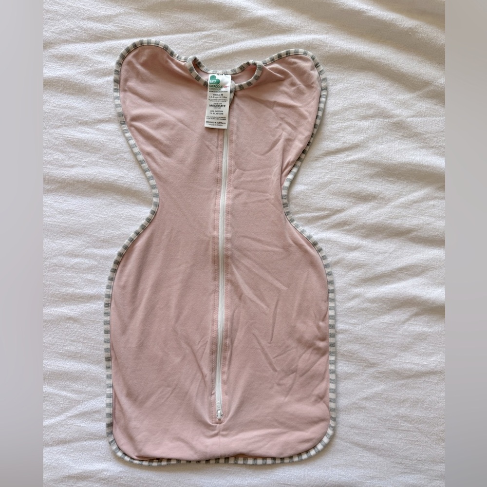 Love to Dream swaddle UP. Size small 8-13 lbs. Used like new. Pink.